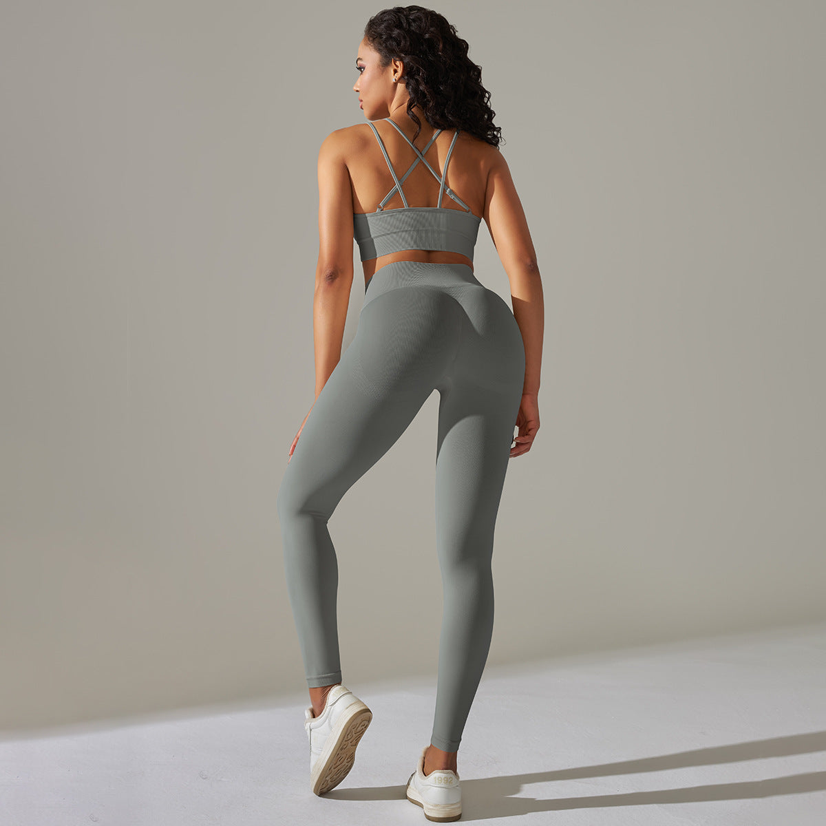 Seamless Tight Sports Crop Tops Breathable Leggings Solid Color Two-Piece Wholesale Womens Clothing