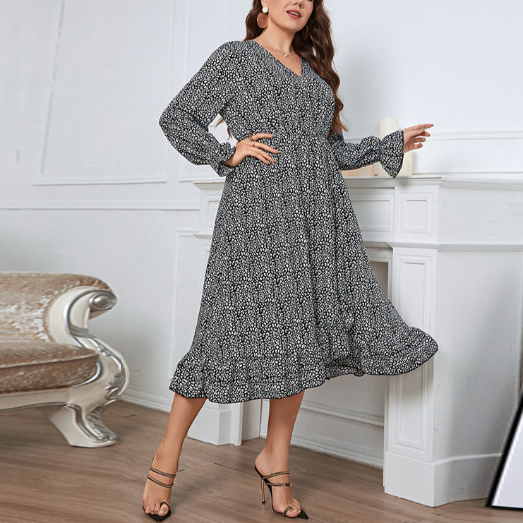 V-Neck Long-Sleeved Printed Curvy Swing Dresses Wholesale Plus Size Clothing