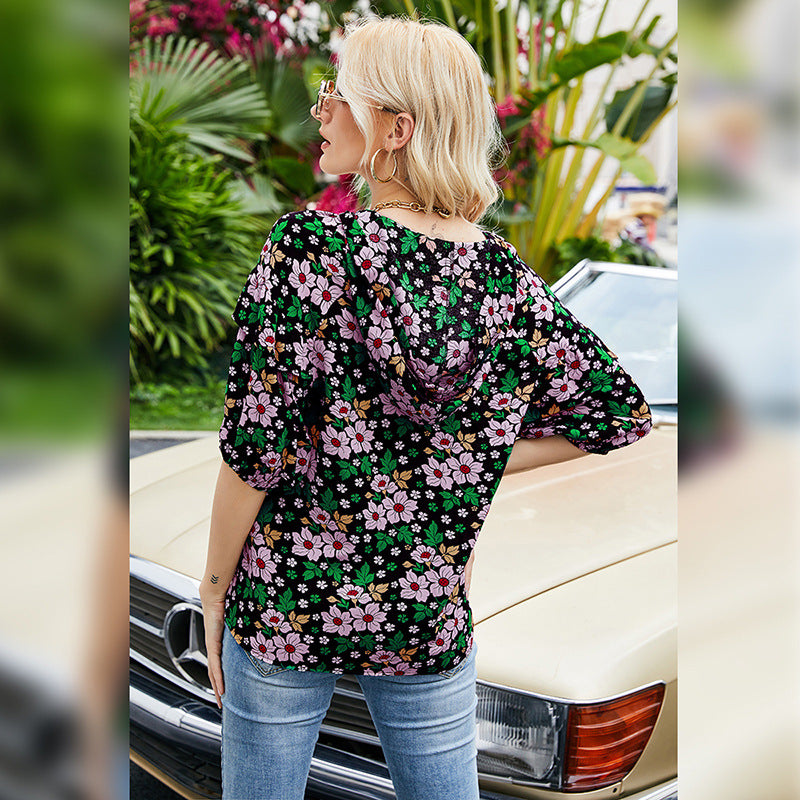 Floral Printed V Neck Pullover Casual Womens Tops Half Sleeve Wholesale T Shirts With Hooded