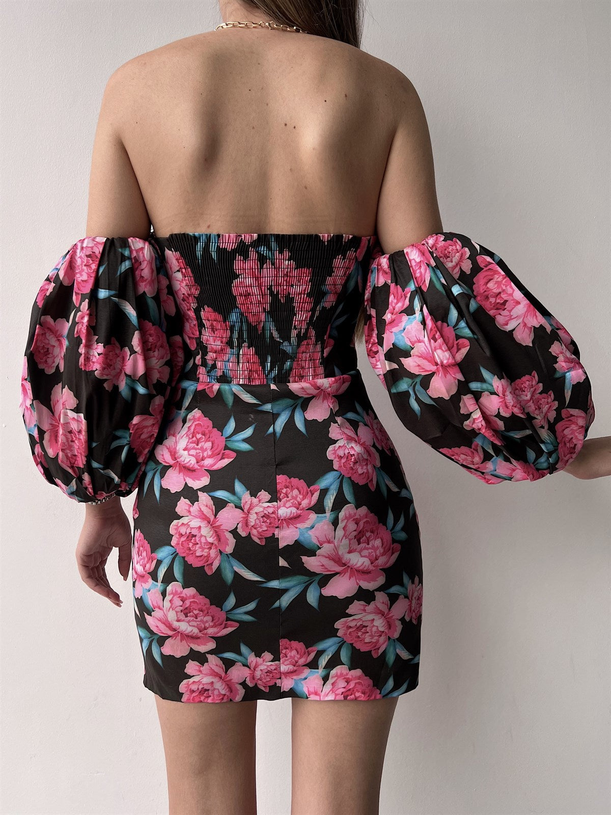 Sexy Low Cut Off Shoulder Floral Dress Mini Body-con Wholesale Dresses