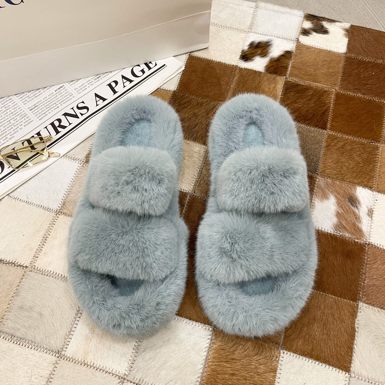 Warm And Antiskid Furry Slippers Wholesale Shoes Plush Slippers Women