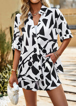 Fashion Short-Sleeved Clashing Geometric Pattern Print Single-Breasted Top And Shorts Set Wholesale Women'S 2 Piece Sets