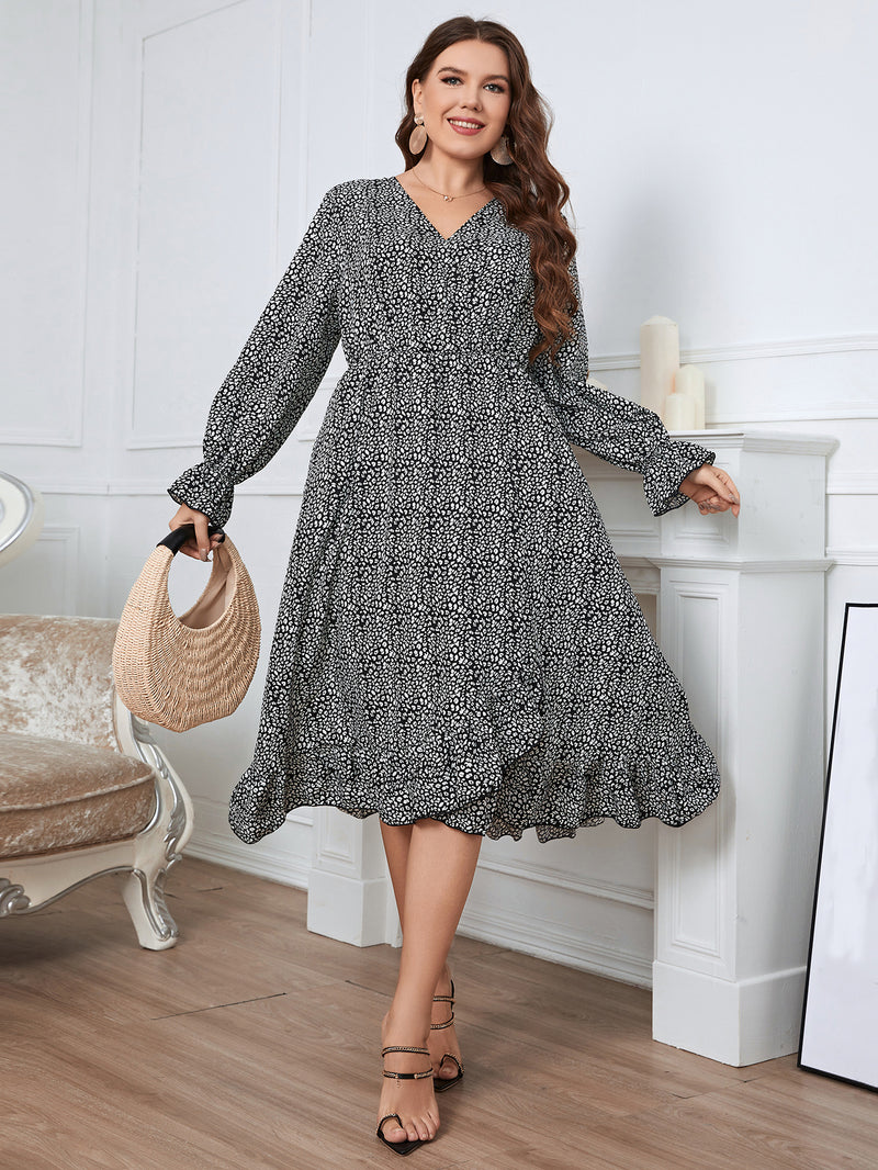 V-Neck Long-Sleeved Printed Curvy Swing Dresses Wholesale Plus Size Clothing