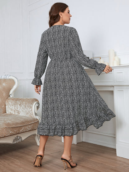 V-Neck Long-Sleeved Printed Curvy Swing Dresses Wholesale Plus Size Clothing